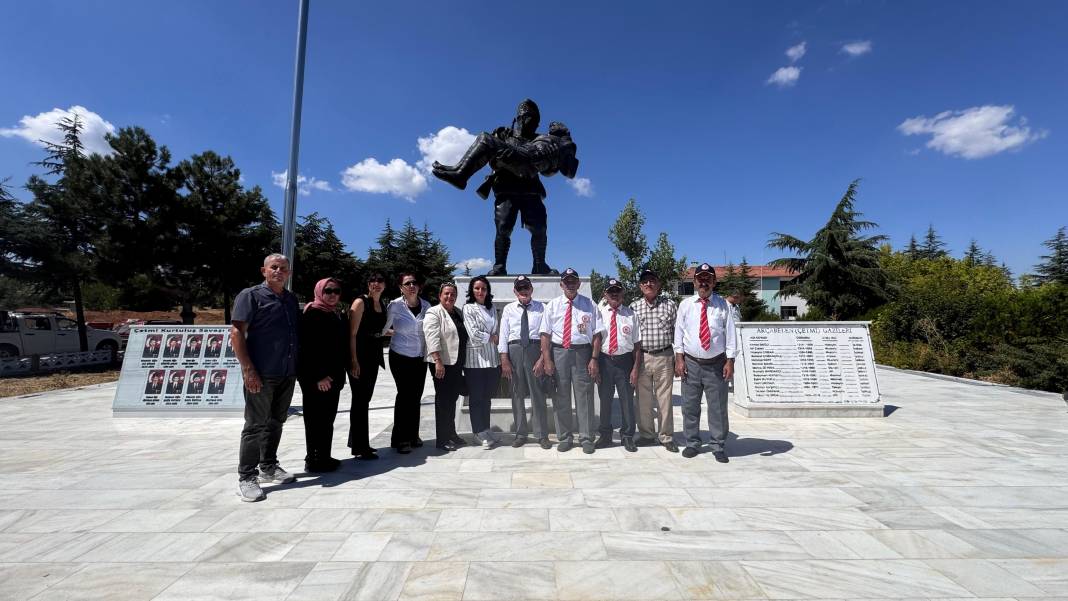 Konya'da vefalı torunlar, kahraman dedelerini unutmadı 3